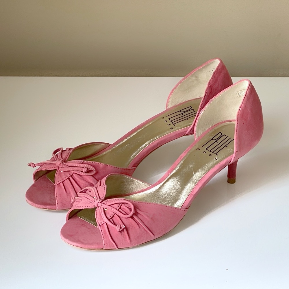 NWT genuine suede kitty heel pumps